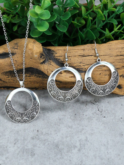 Hollow Out Round Charm Necklace & Drop Earrings