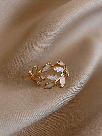 Leaf Design Cuff Ring