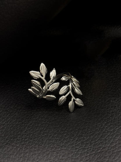 Leaf Design Wrap Ring