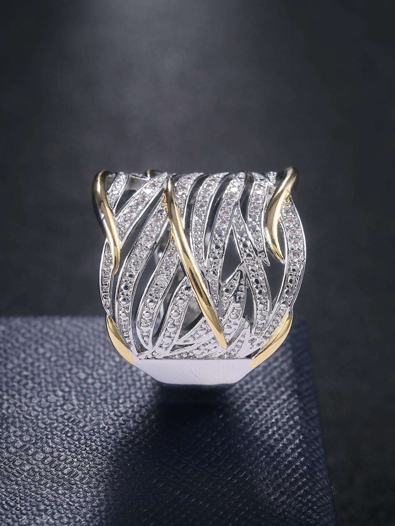 Gorgeous Elegance: Cubic Zirconia Ring