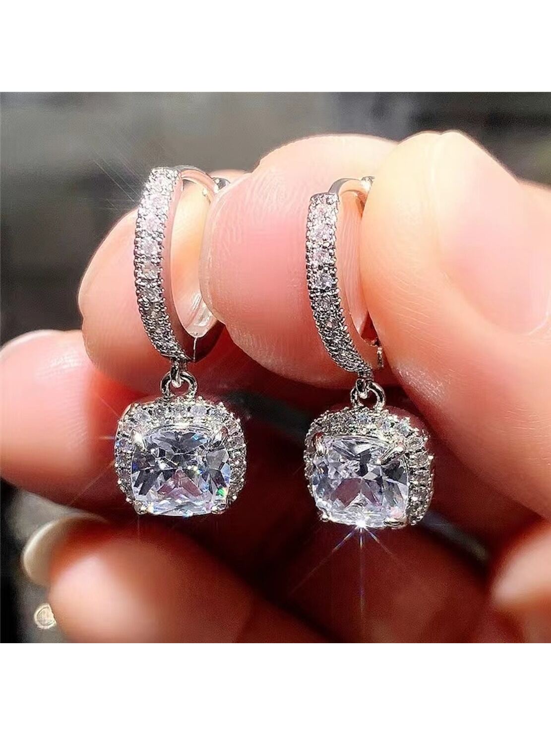 Square Shaped Shimmering Cubic Zirconia Pendant Earrings Set