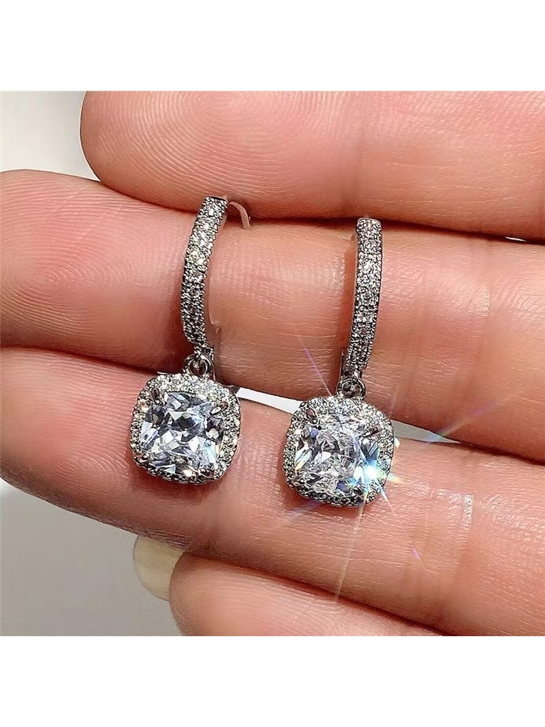 Square Shaped Shimmering Cubic Zirconia Pendant Earrings Set