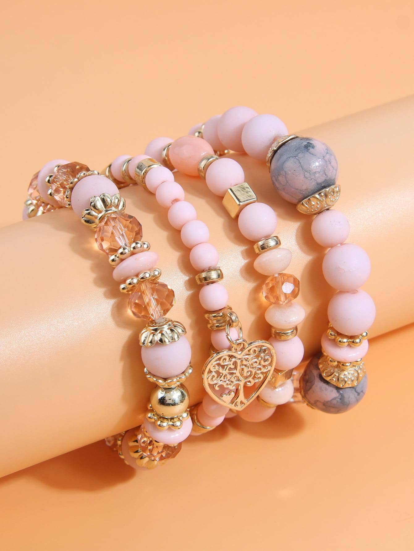 4pcs Simple Beaded Love Heart Pendant Multilayered Bracelet For Women