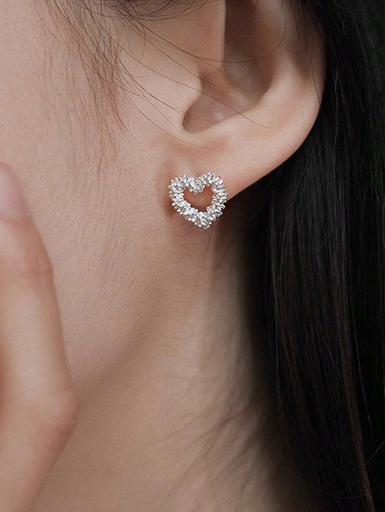 Heartfelt Chic: Set of 2 Hollow Out Heart Stud Earrings for Everyday Elegance