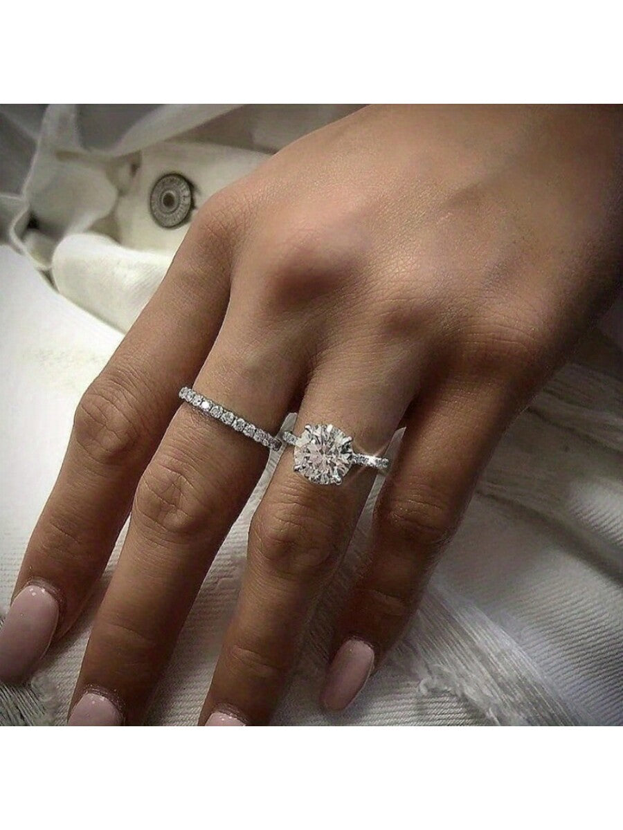 Classic Round Shaped Ring Set