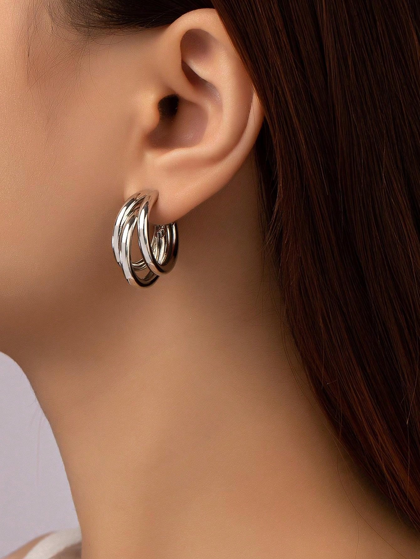 Fashionable And Versatile Circle-Shaped Earrings