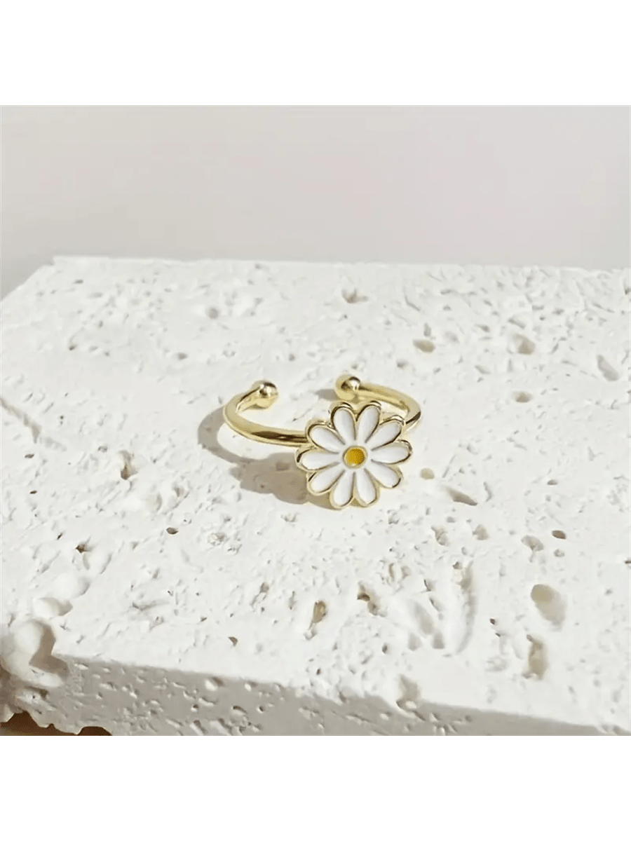 Simple Daisy Rotating  Anxiety Relief Ring