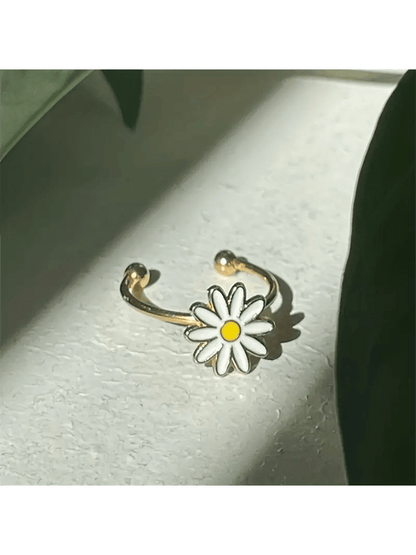 Simple Daisy Rotating  Anxiety Relief Ring