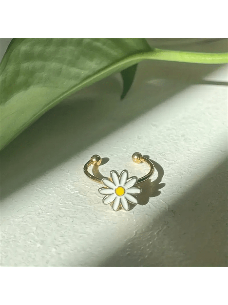 Simple Daisy Rotating  Anxiety Relief Ring