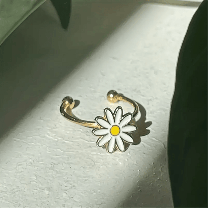 Simple Daisy Rotating  Anxiety Relief Ring