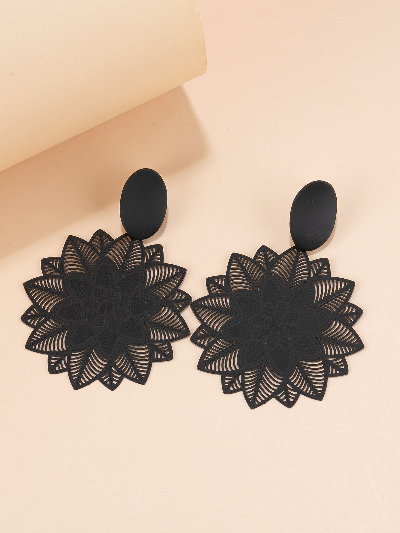 Hollow Out Flower Drop Earrings