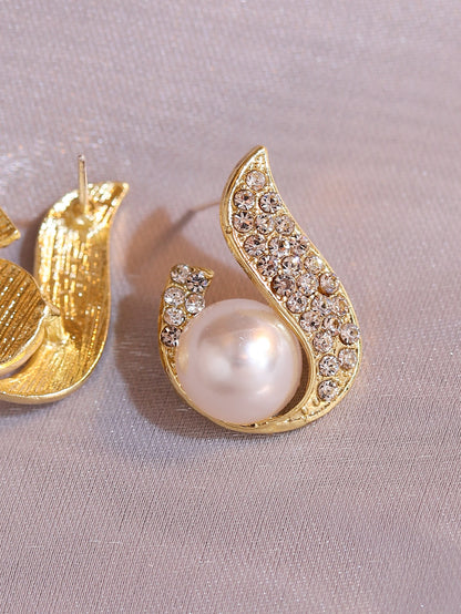 Rhinestone Faux Pearl Decor Stud Earrings