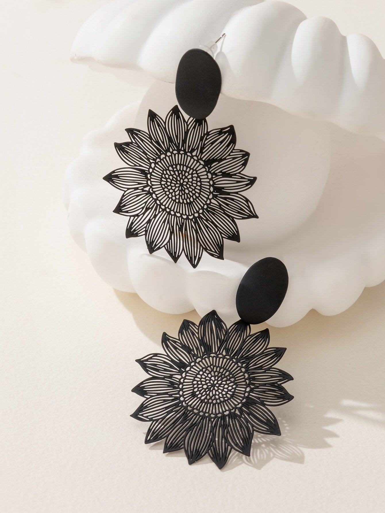 Hollow Out Flower Drop Earrings