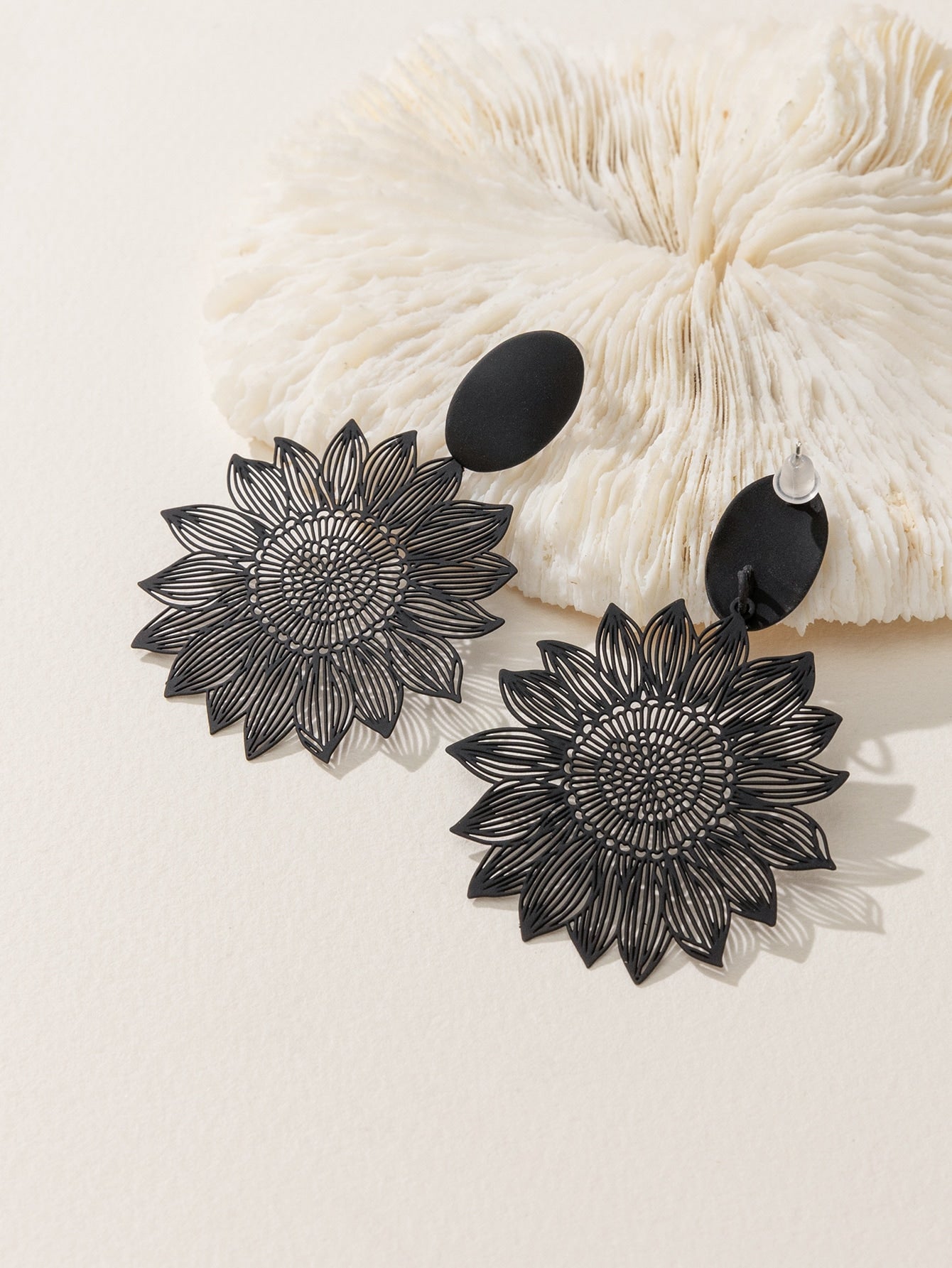 Hollow Out Flower Drop Earrings