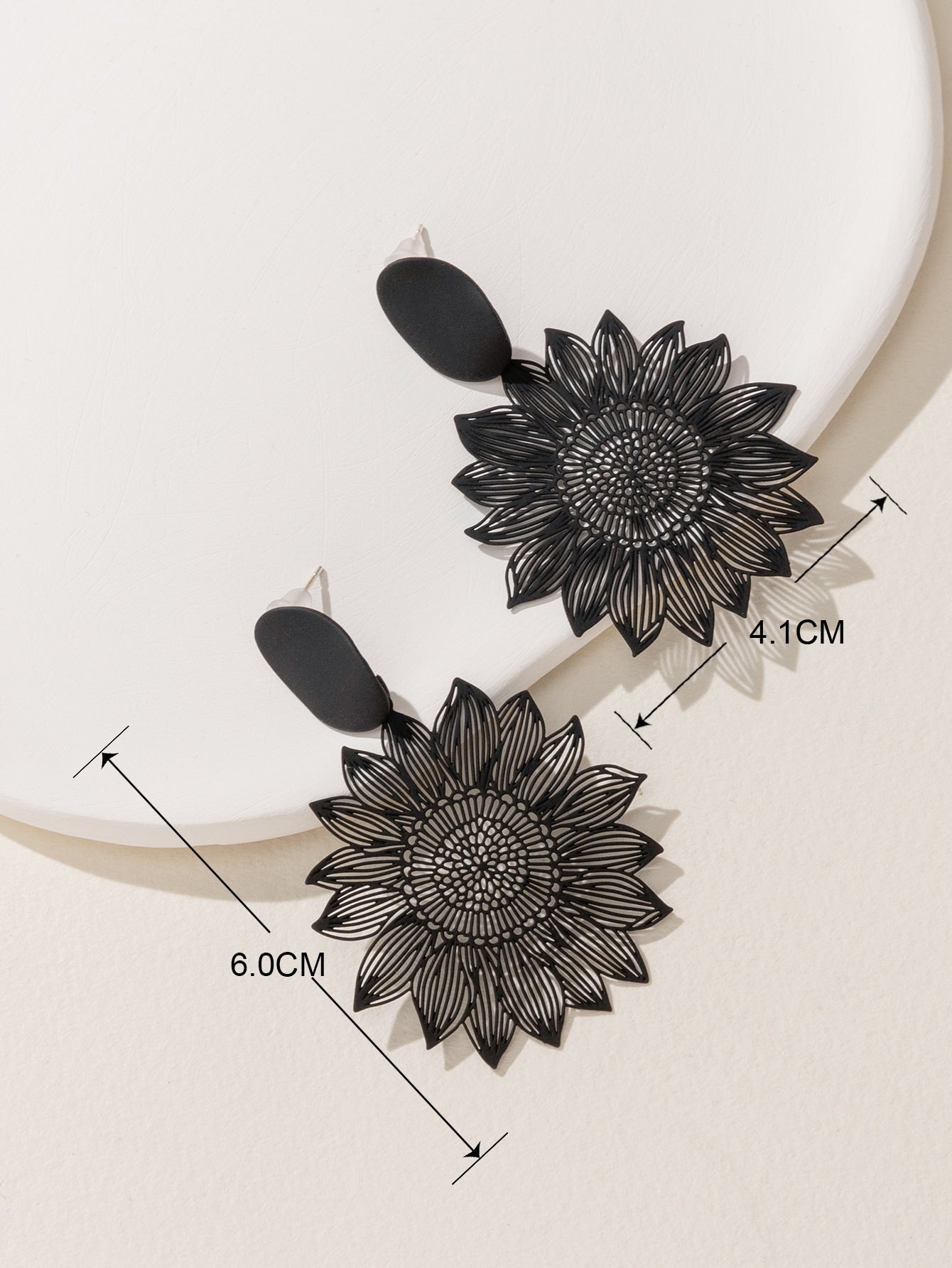 Hollow Out Flower Drop Earrings