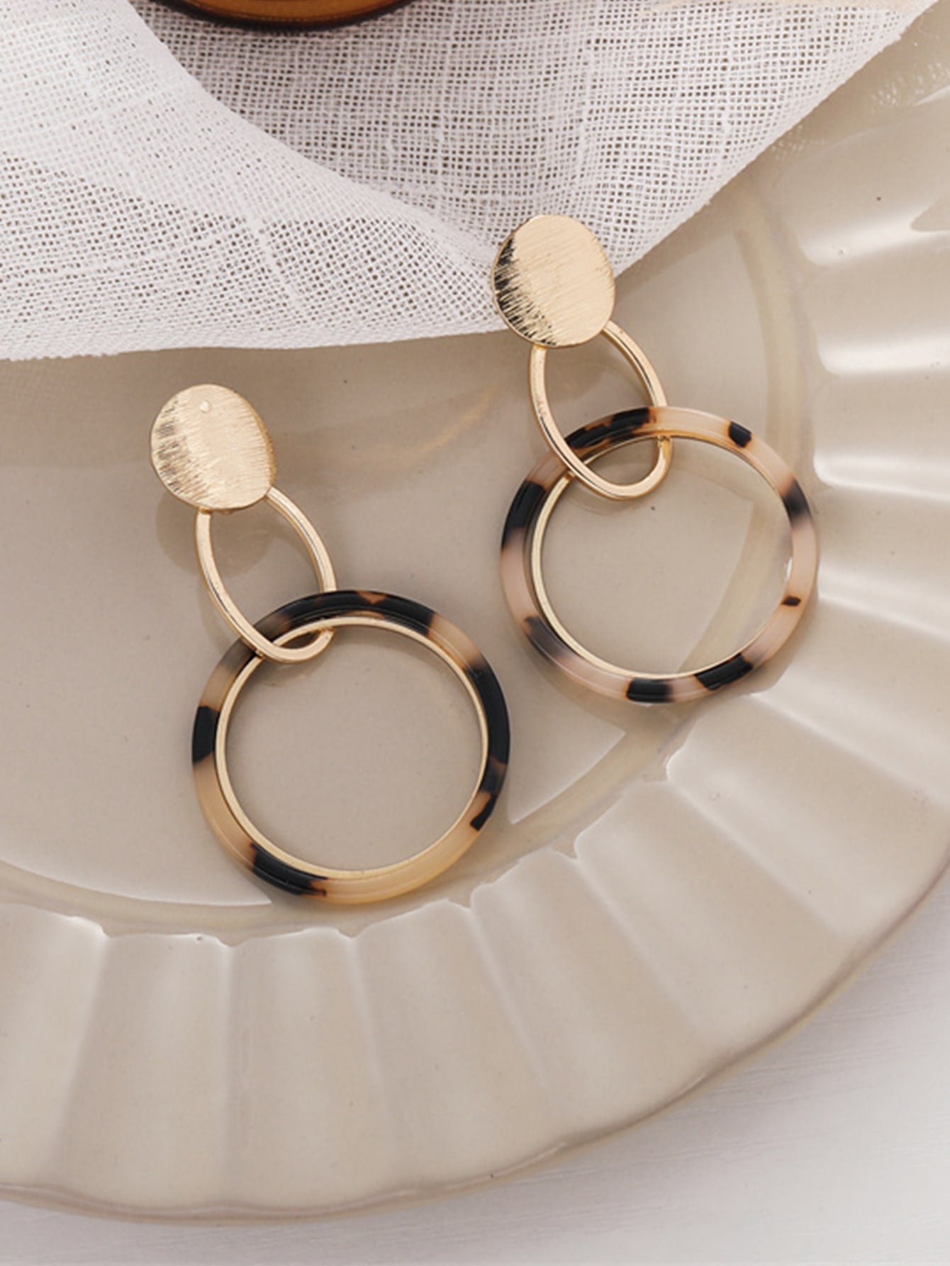 Tortoiseshell Round Drop Earrings