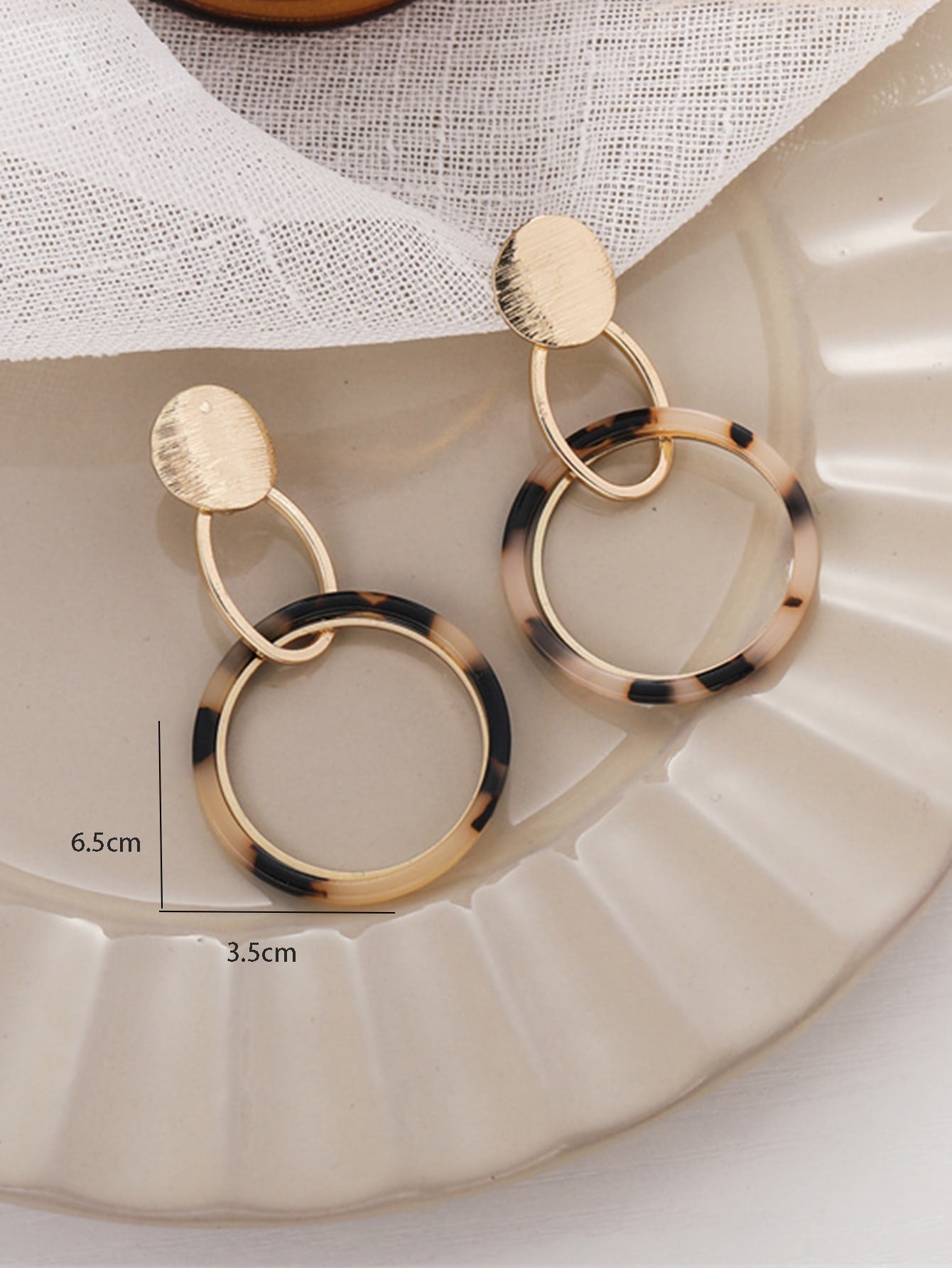 Tortoiseshell Round Drop Earrings