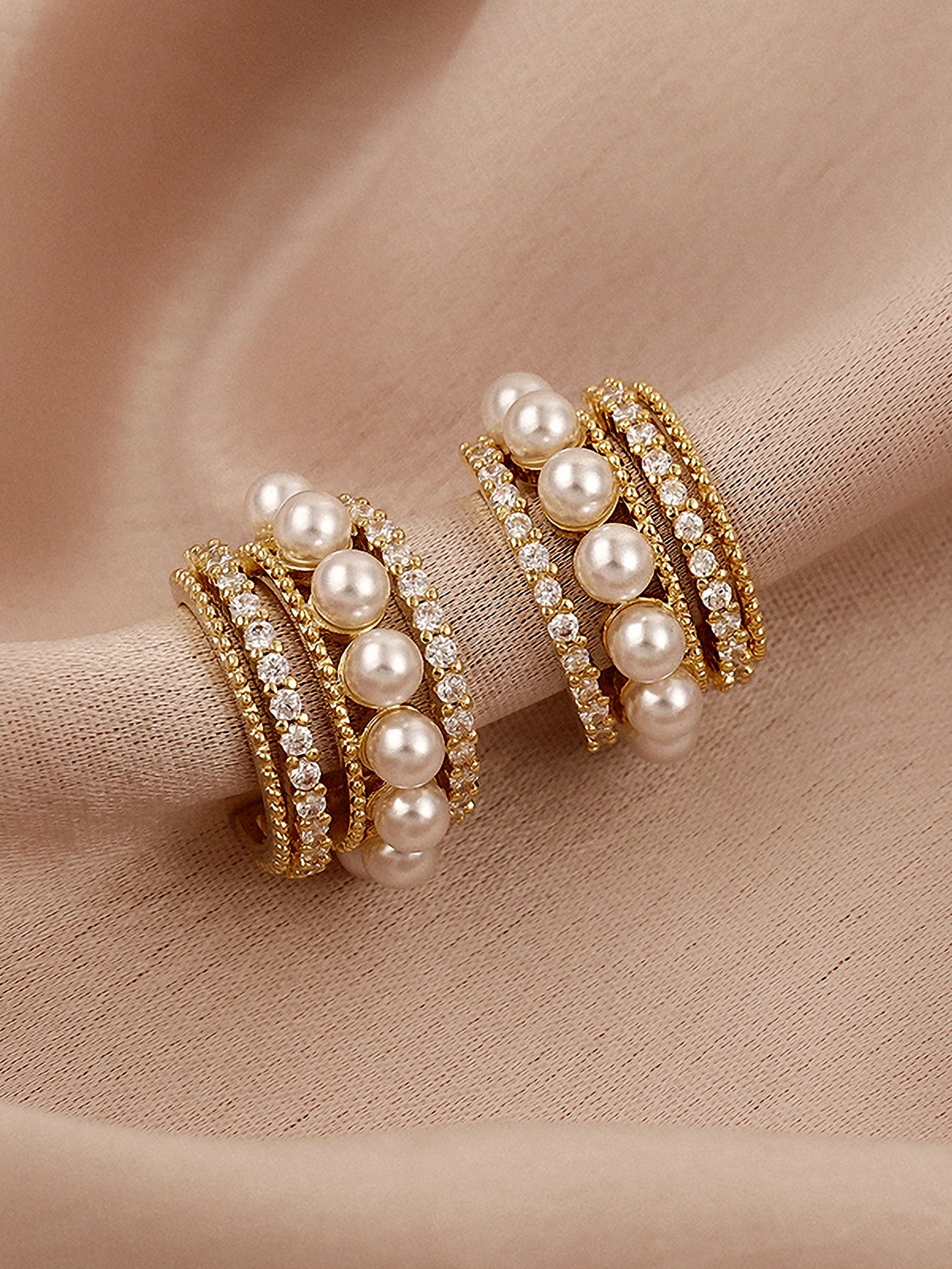 Faux Pearl Decor Hoop Earrings