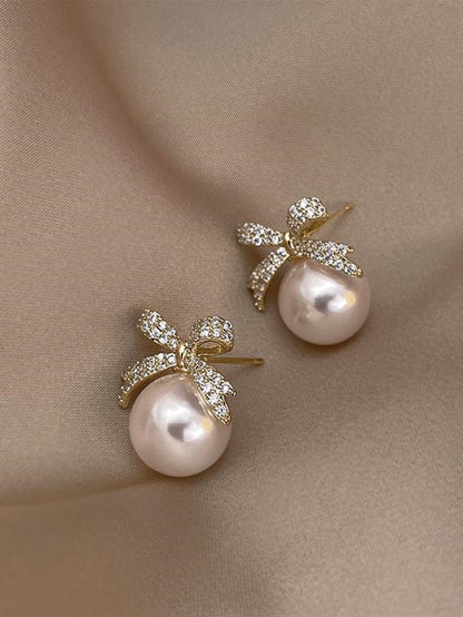 Rhinestone Bow Faux Pearl Design Stud Earrings