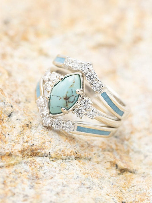 Women Hollow Turquoise Ring With Delicate Rhinestone