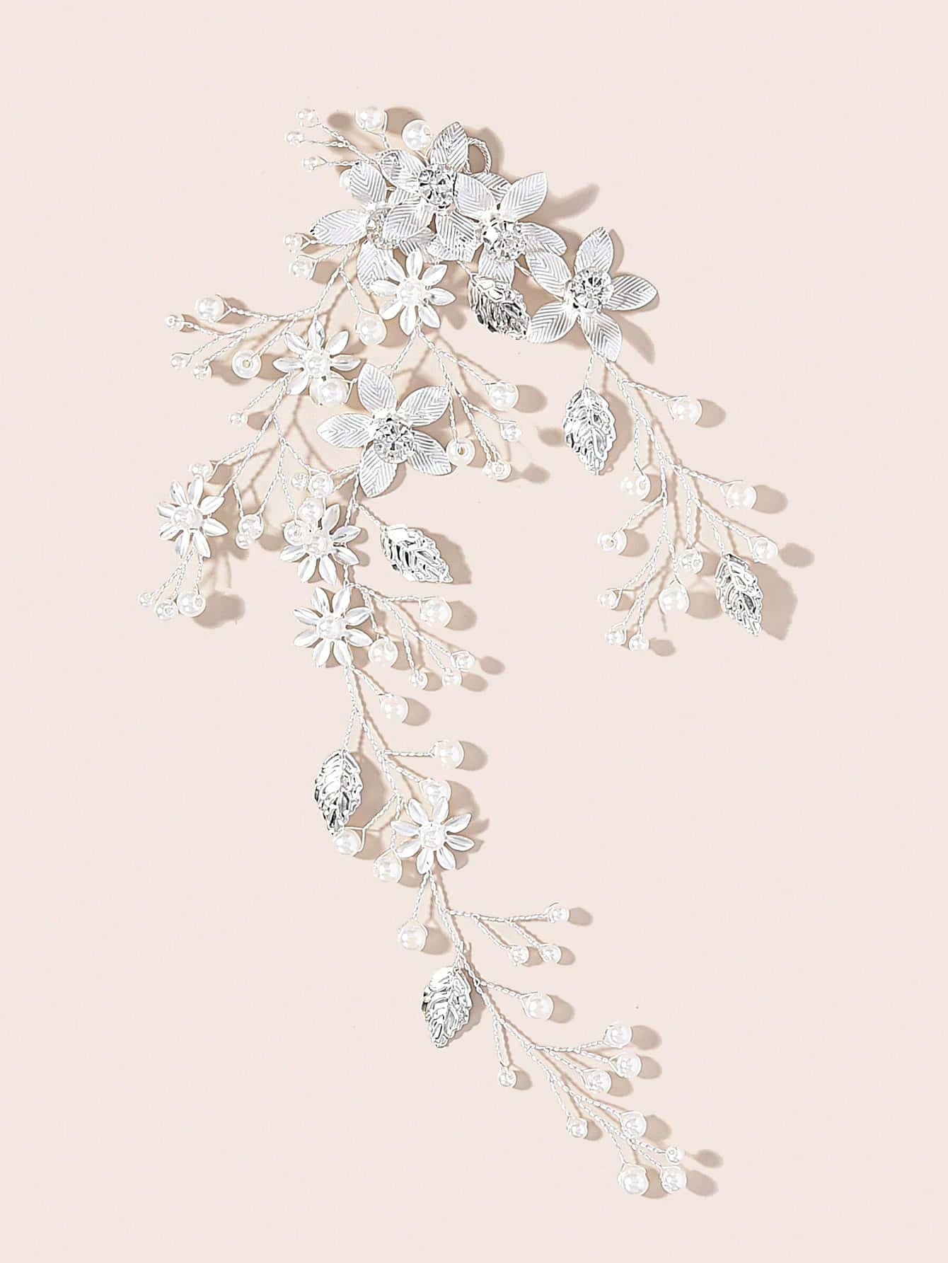 Blooms of Elegance: Flower Headband for Bride