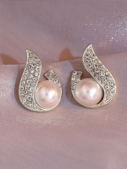 Rhinestone Faux Pearl Decor Stud Earrings