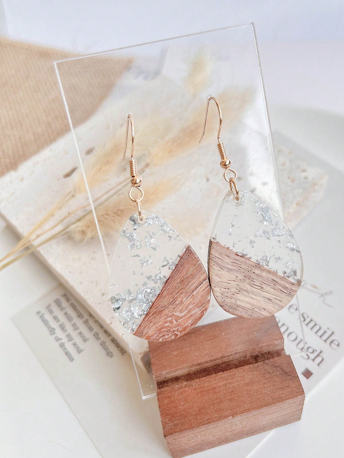 1pair Fashion Wooden Water Drop Earrings