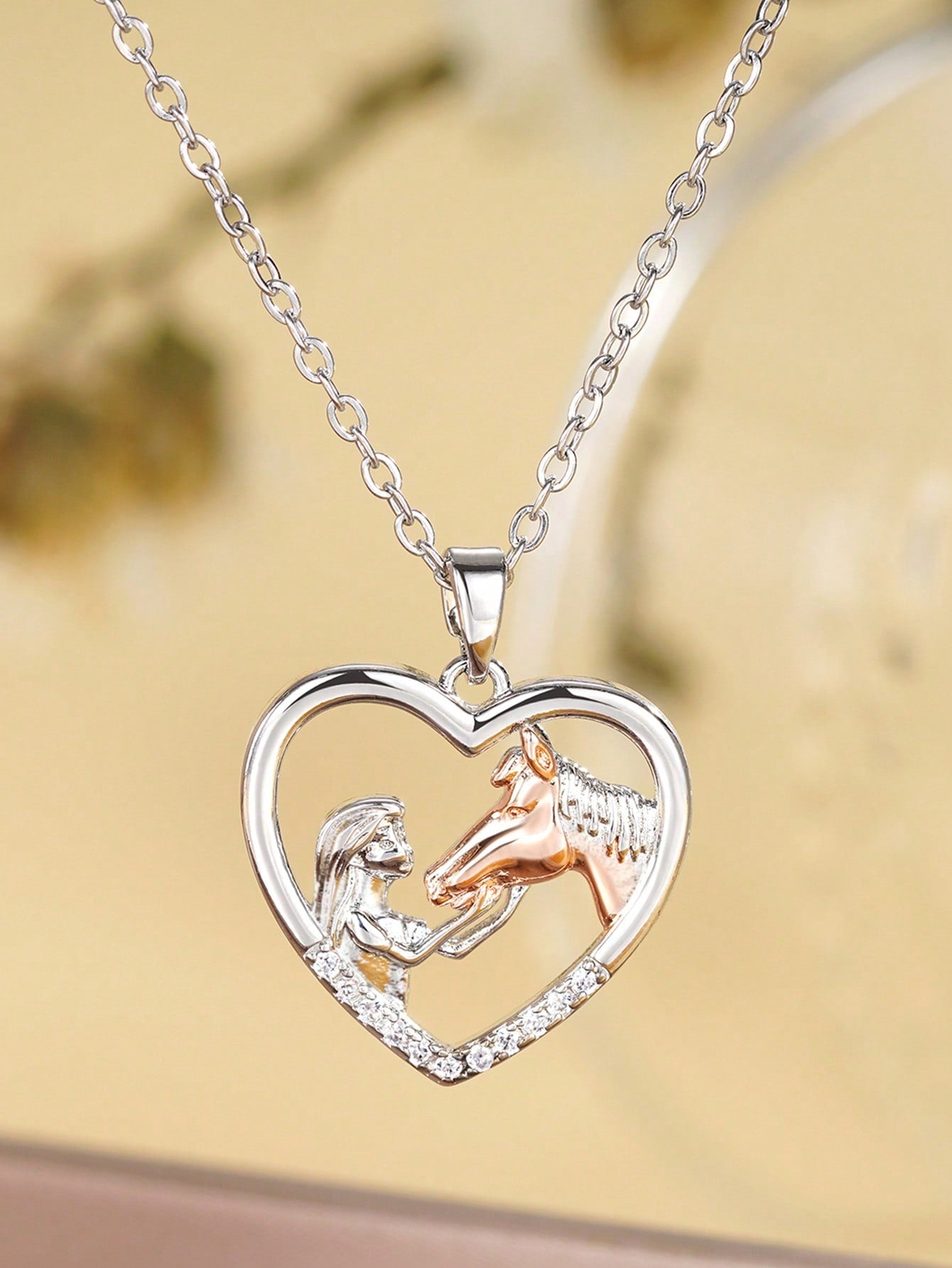 1pc Fashionable Cubic Zirconia Detail Horse Figure Decor Heart Charm Necklace