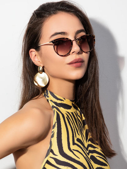 Trendy Tortoiseshell Round Frame Sunglasses