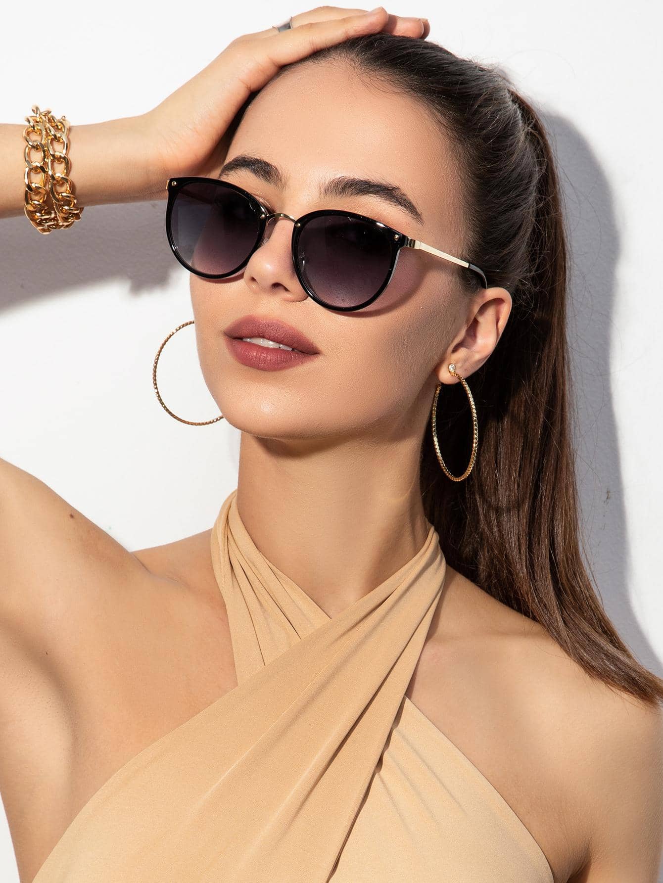 Trendy Tortoiseshell Round Frame Sunglasses