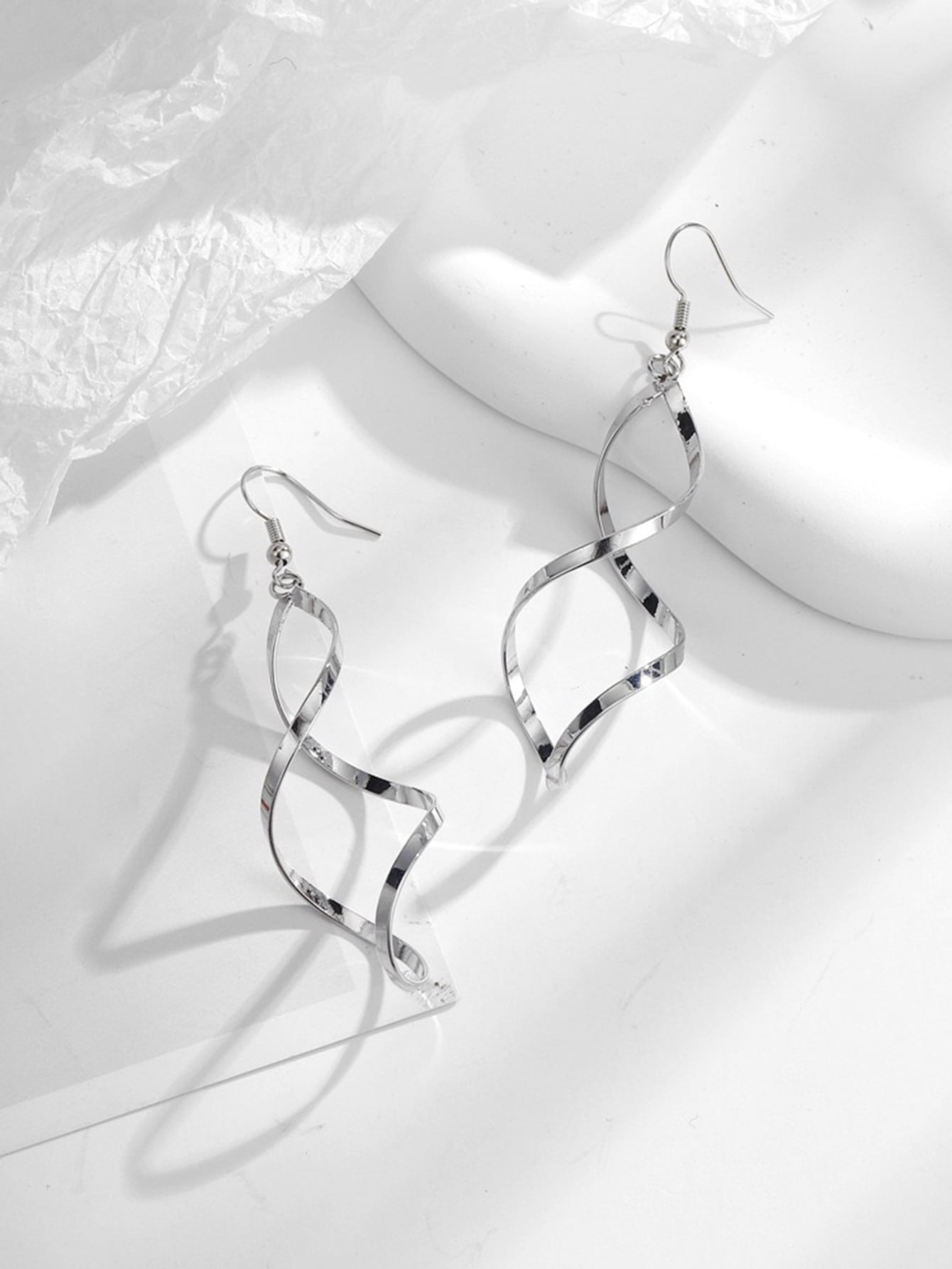 1pair Spiral & Bent Wave Curve Design Unique & Airy Earrings