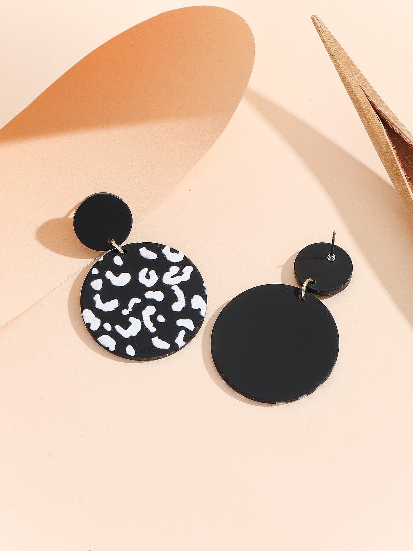 1pair Fashionable Color Block Round Drop Earrings