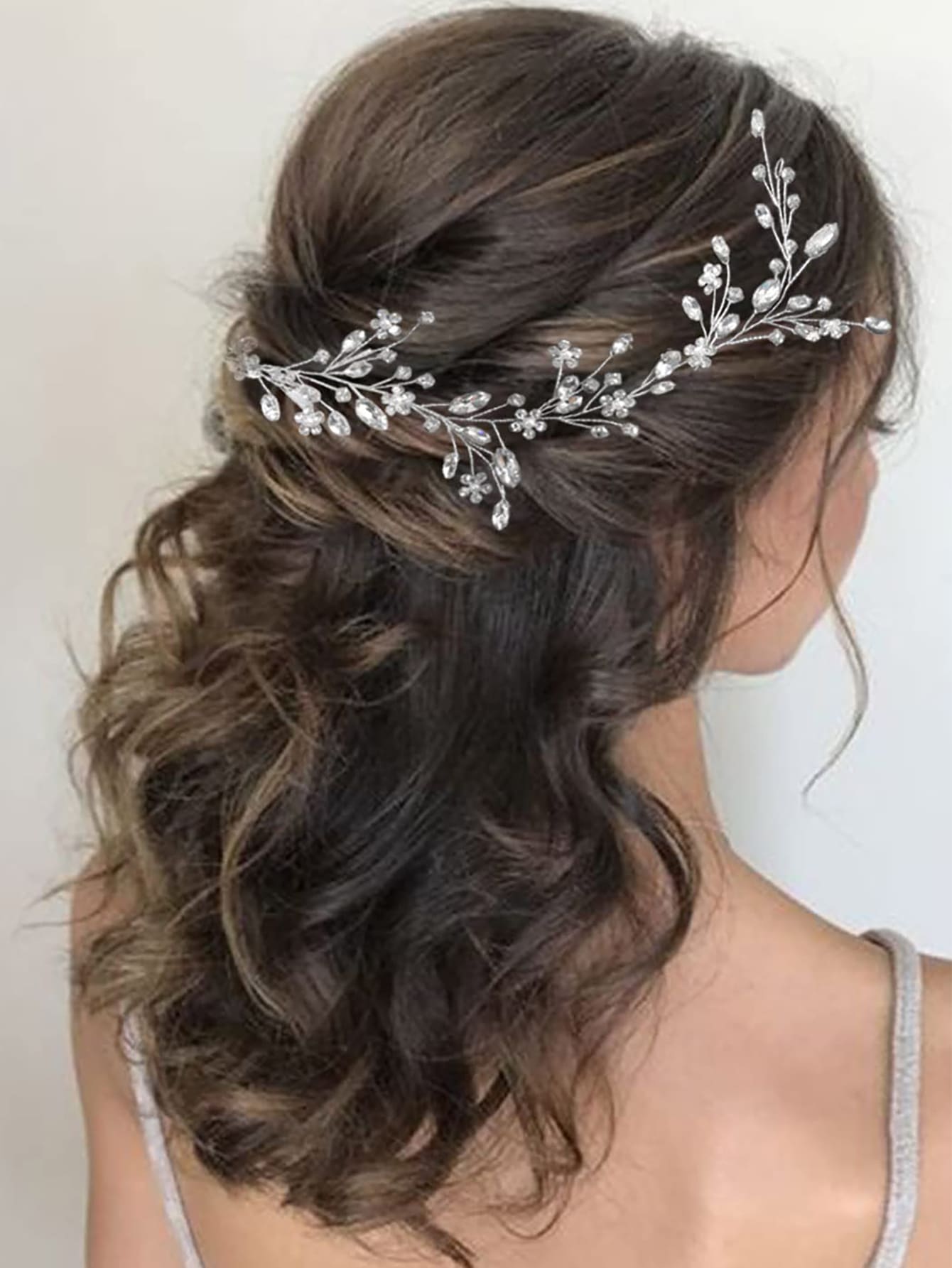 Blooms of Elegance: Flower Headband for Bride