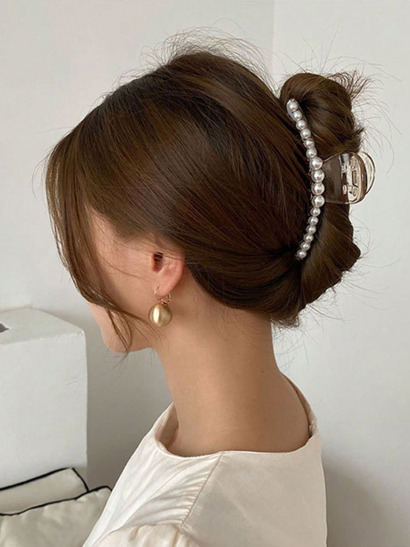 Faux Pearl Decor Hair Claw