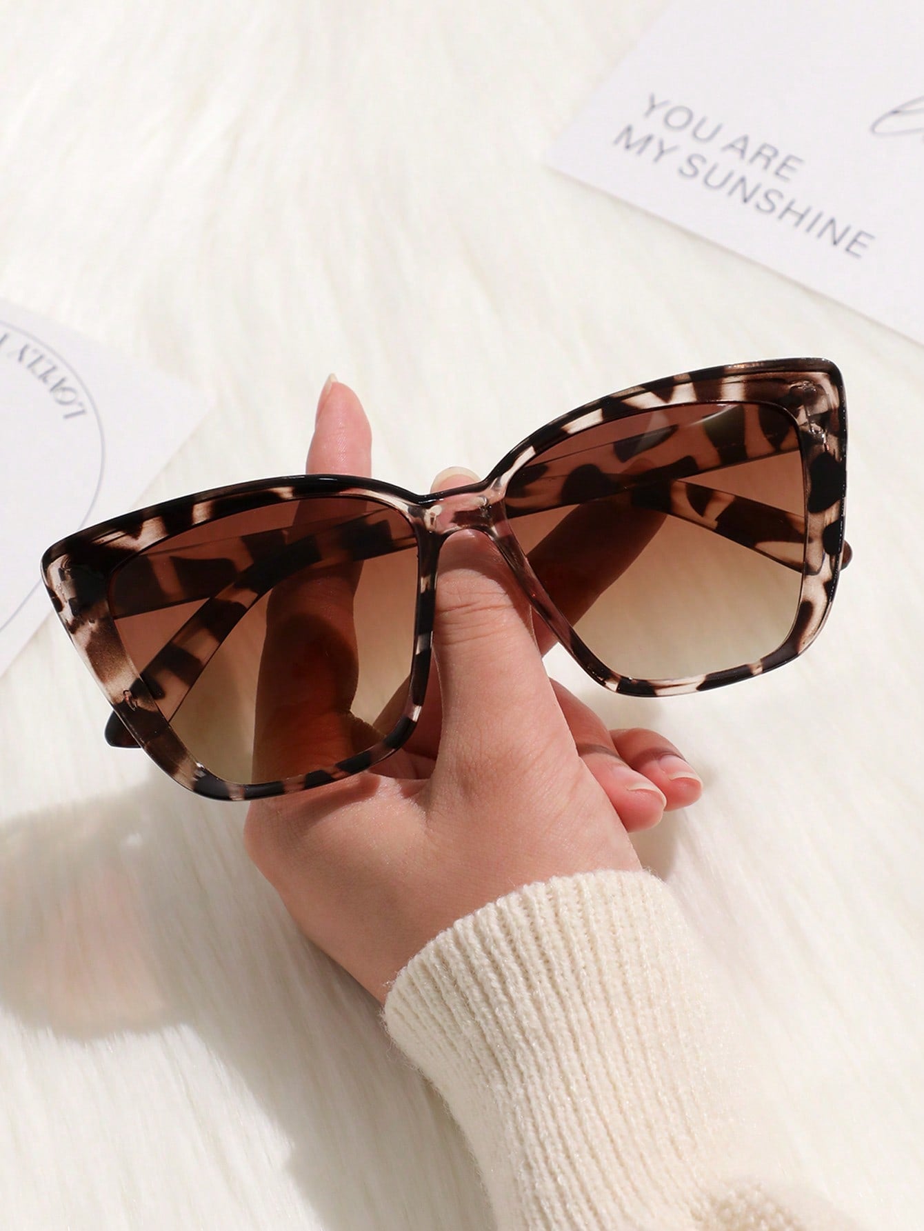 1pair Cat Eye Sunglasses