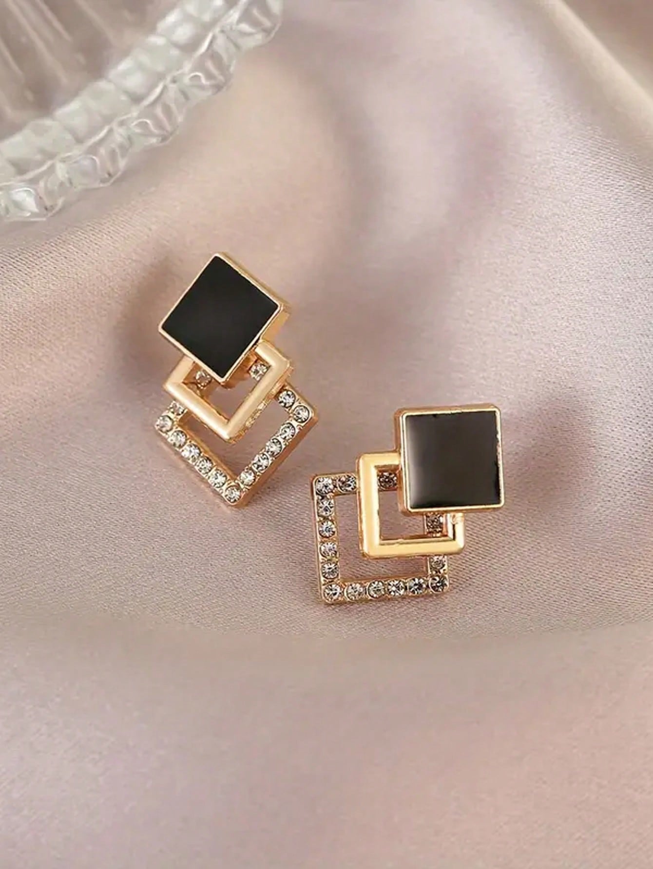 Fashion Geometric Design Stud Earrings